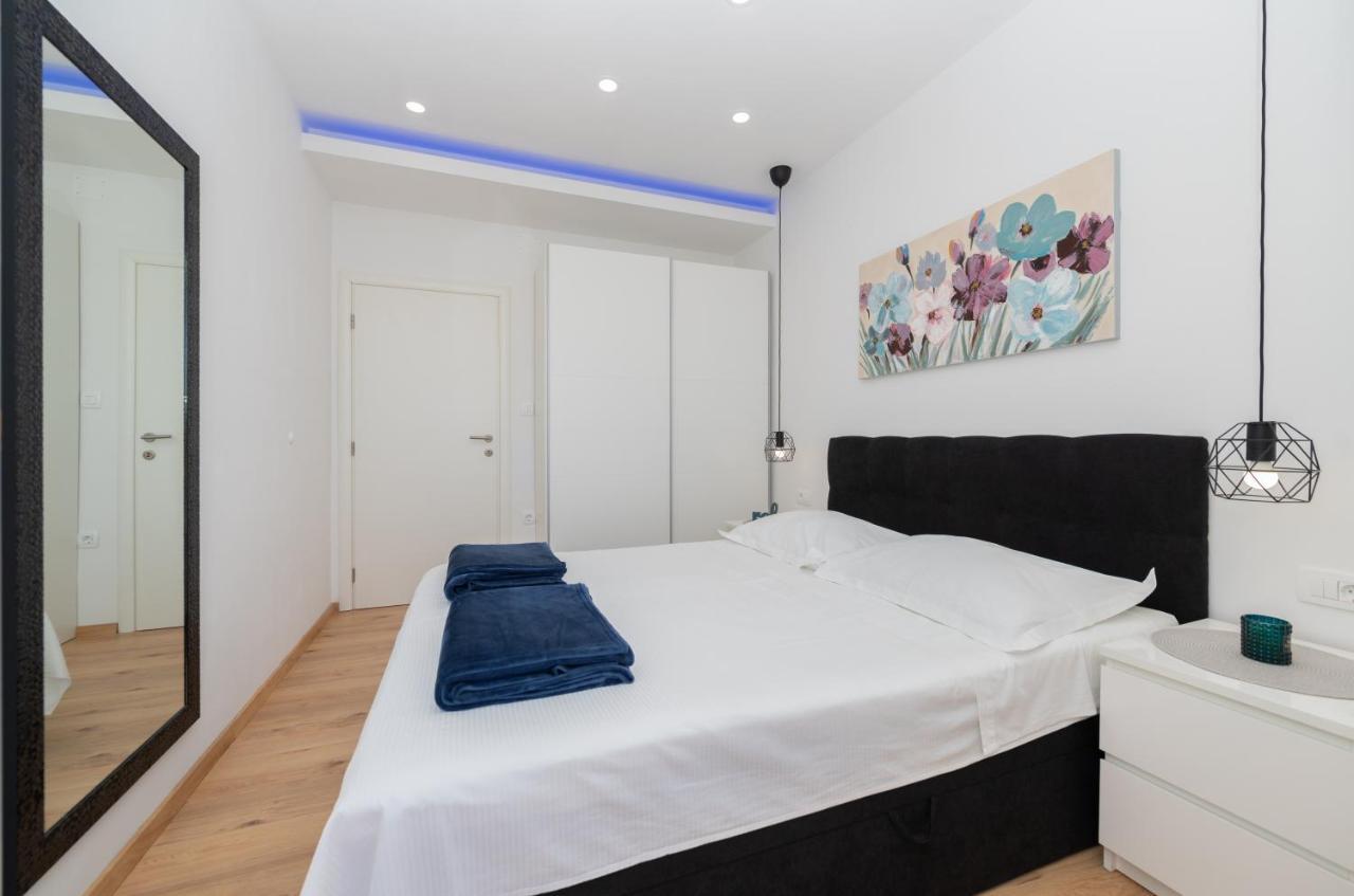 Apartmani Sani Макарска Экстерьер фото