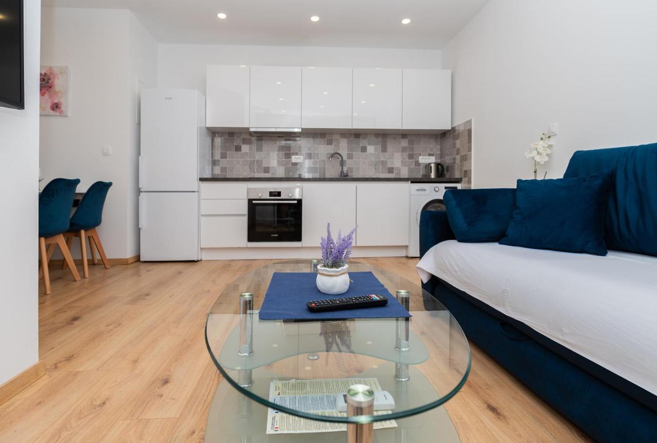 Apartmani Sani Макарска Экстерьер фото