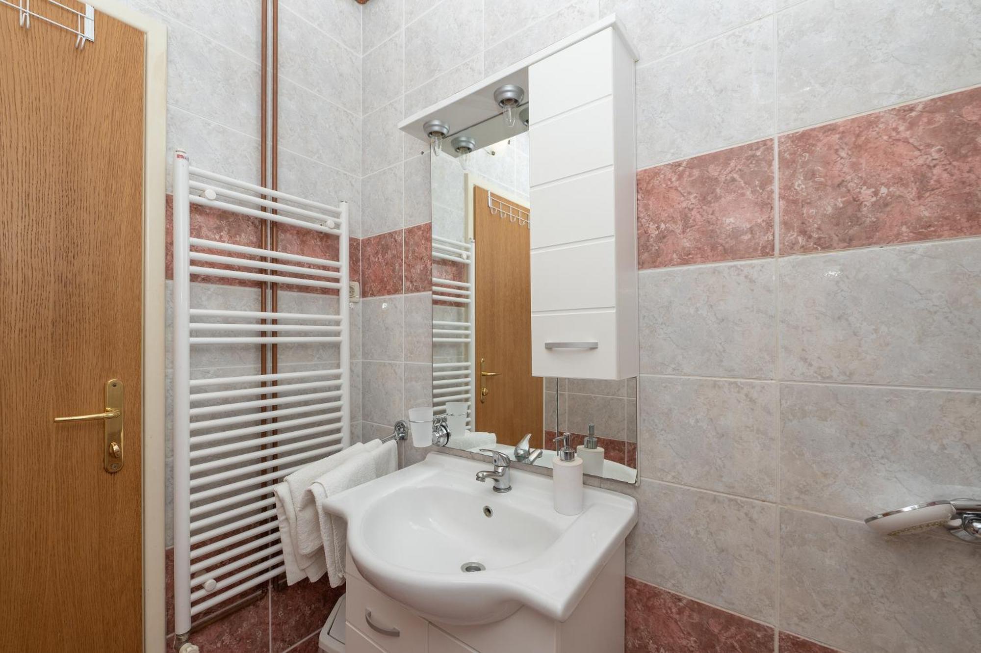 Apartmani Sani Макарска Экстерьер фото