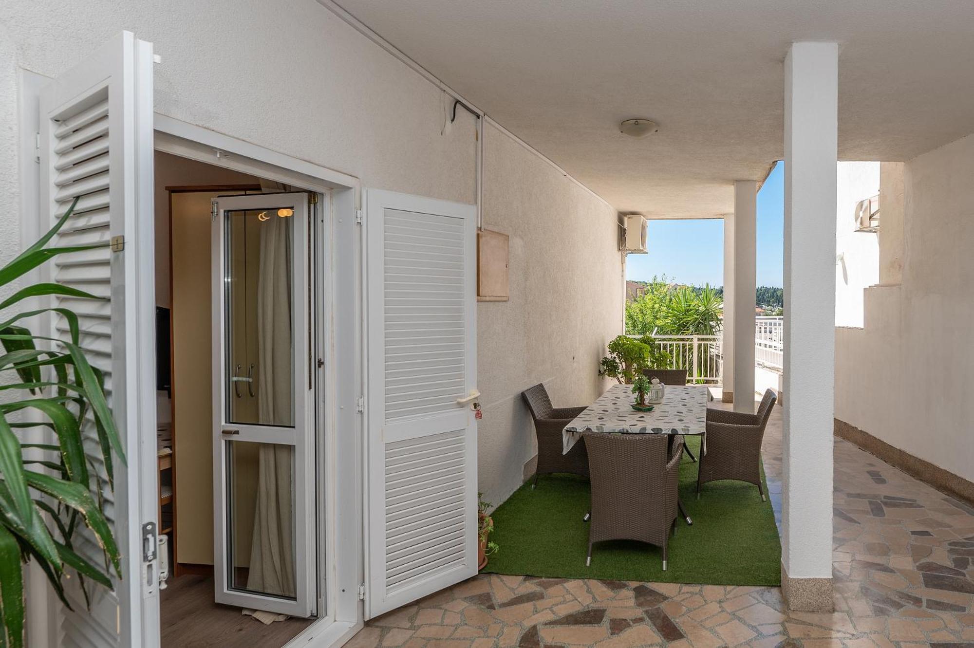 Apartmani Sani Макарска Экстерьер фото